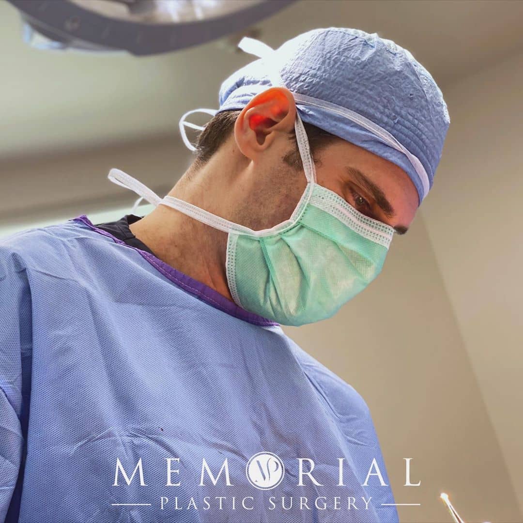 Dr. Vasilakis at Work - Memorial Plastic Surgery